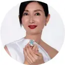  ??  ?? Simone Ng, Executive Creative Director of Simone Jewels
Paradiso necklace from the Birds of Paradise collection, featuring a 7.60ct Santa Maria aquamarine