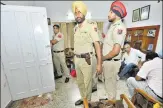  ?? RAVI KUMAR/HT ?? Police carry out an inspection at KJ Singh’s residence in Mohali on Saturday.