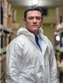  ??  ?? HUNTER AND PREY: Luke Evans as the methodical DCS Steve Wilkins and Keith Allen as sinister suspect John Cooper