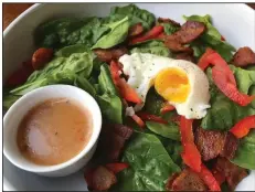  ??  ?? Spinach, Bacon and Poached Egg Salad