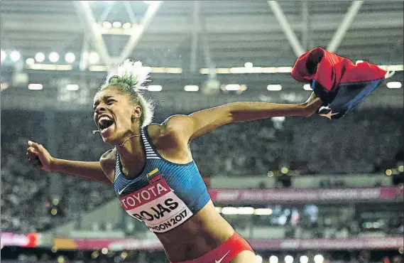  ?? FOTO: GETTY ?? Yulimar Rojas, 21 años, celebra eufórica su triunfo en la final de triple salto en Londres, un título mundial que une a la plata olímpica del año pasado