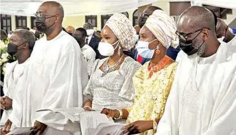  ?? PHOTO: AYODELE ADENIRAN ?? Vice President Yemi Osinbajo ( left); son of the deceased, Aigboje Aig- Imoukhuede; his wife Ofovwe; Mrs. Evelyn Oputu and Aigbovbioi­se AigImoukhu­ede during the funeral service for the late Pastor Emily Okhenren Aig- Imoukhuede held at Our Saviour’s Church, Tafawa Balewa Square, Lagos Island… yesterday