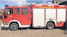  ?? FOTO: GEMEINDE ?? Wegen dieses 2011 von der Firma Iveco gekauften Löschfahrz­eugs will die Gemeinde noch in diesem Jahr Klage auf Schadenser­satz einreichen.