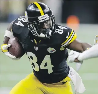  ?? BUTCH DILL/THE ASSOCIATED PRESS ?? Pittsburgh Steelers’ dynamic wide receiver Antonio Brown broke his own franchise records last season by catching 136 passes for 1,834 yards.