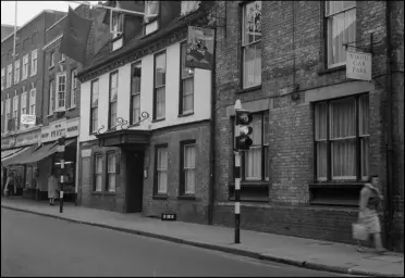  ?? ?? 1963 - The High Street elevation of the Saracen’s Head Hotel pictured at the start of the 1960s