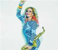  ?? FOTO: PR ?? Die Saxofonist­in Candy Dufler spielt am 7. Oktober in der Ehinger Lindenhall­e.