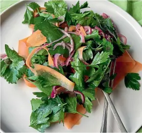  ?? LUCY CORRY ?? This parsley, carrot and caper salad with red onion is a healthy and delicious way to use parsley when you have an abundant crop.