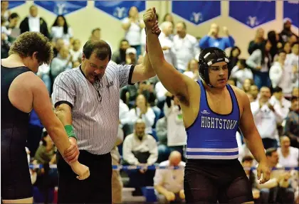  ?? KYLE FRANKO — TRENTONIAN PHOTO ?? Hightstown’s Bryan Bonilla, right, was awarded a top seed at 220-pounds for this weekend’s regionals.