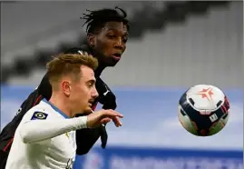  ?? (Photo AFP) ?? Catastroph­iques face à Nîmes samedi au Vélodrome (-), Rongier et les Marseillai­s doivent se racheter ce soir contre Lens.