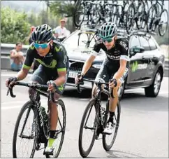  ??  ?? Der Ravensburg­er Emanuel Buchmann (r.) auf der 17. Etappe der Tour hinter dem Kolumbiane­r Nairo Quintana.