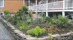  ?? Southern Alleghenie­s Museum of Art ?? The newly installed Mouse Grass Memorial Garden at Southern Alleghenie­s Museum of Art - Bedford.