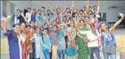  ?? RAJESH KUMAR/HT ?? Students in Varanasi celebratin­g their success.