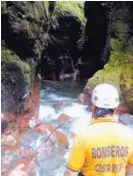  ?? CORTESÍA DE BOMBEROS. ?? Los cuerpos de socorro buscaron en las pozas.