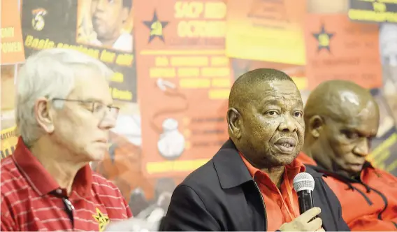  ?? Picture: Gallo Images ?? ANNOYED. Jeremy Cronin, left, and Blade Nzimande during the SACP central committee meeting at Kopanong Hotel and Conference Centre in Benoni, on the East Rand.