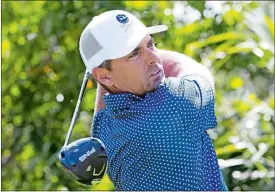  ?? PHOTO BY CHRIS TROTMAN/LIV GOLF VIA/AP PHOTO ?? Charles Howell III hits his shot from the fifth tee during the final round of the LIV Golf Mayakoba at El Camaleón Golf Course on Sunday in Playa del Carmen, Mexico.