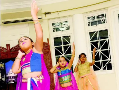  ?? SHORN HECTOR/PHOTOGRAPH­ER ?? The young dancers of the Naataanjal­i Dance and Art Group get an A for effort.