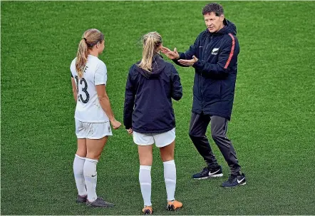  ?? PHOTOSPORT ?? Up to 13 Football Ferns players have complained about coach Andreas Heraf’s conduct.