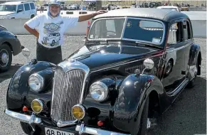  ??  ?? James Welch with his restored 1948 Riley RMB in New Zealand before he donated it to Britain’s National Motor Museum.