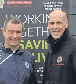  ?? Picture: George Mcluskie. ?? Gary Dall, right, with Raith Rovers manager Barry Smith.