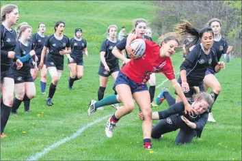  ?? CAROLE MORRIS-UNDERHILL ?? Although lately Tessa Firth has been tearing up the basketball court, she admits that her favourite sport is rugby, where she gets to blow of some steam as one of the team’s captains. She’s pictured here taking on Park View in a game in May 2017.