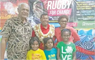  ?? Photo: Karalaini Tavi. ?? From left: Fomer Fijian sevens rep Viliame Cegumalua, Waisale Serevi and members of the Cegumalua family on August 2, 2018.