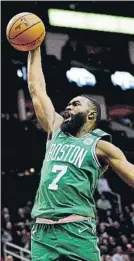  ?? FOTO: AP ?? Brown, escolta de los Celtics