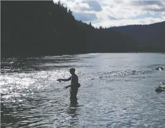 ?? RICH LANDERS/THE SPOKESMAN-REVIEW FILES ?? The U.S. government says it is concerned with pollution from B.C. mines. New research shows high levels of selenium in the Kootenai River near the Montana-Idaho border.