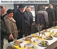  ?? ?? Razstavo si je ogledal tudi domači župan Andrej Kastelic.