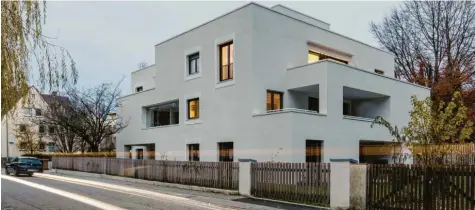  ?? Foto: Raissa Axmann ?? Die „Mehrfamili­envilla“im Augsburger Stadtteil Göggingen der Königsbrun­ner Architekte­n Stefan Degle und Andreas Matievits ist jetzt beim Deutschen Ziegelprei­s ausgezeich­net worden.