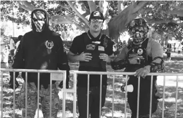  ?? Photo by Arturo Garcia-Ayala ?? On Oct. 16, far-right, neo-fascist group the Proud Boys organized a right-wing “love fest” at San Pedro’s Pt. Fermin. Pictured are Proud Boys members.