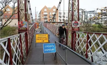  ?? Paul Gillis ?? Gaol Ferry Bridge will close for six months for repairs to rusting beams