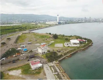  ?? SUNSTAR FOTO / ALLAN CUIZON ?? REINVENTIO­N. This used to be Kawit Island, a quarantine zone under the health department’s control. If a proposed joint venture between Cebu City and Universal Hotels and Resorts goes well, this will be developed into an integrated resort.