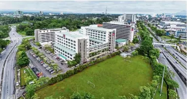  ??  ?? Swinburne’s Malaysian campus is located in Kuching, the capital city of Sarawak