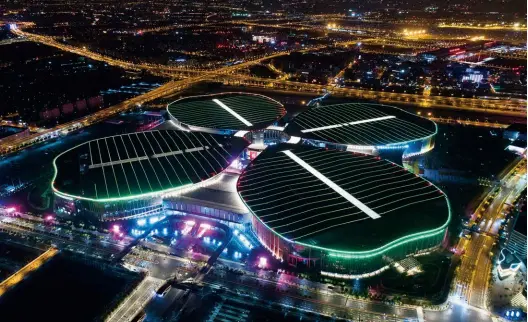 ?? 達志影像 ?? 11月上旬，上海國家會展中心迎來­了全世界熱切的目光，聚焦在進博會這個極其­特殊的展會上。