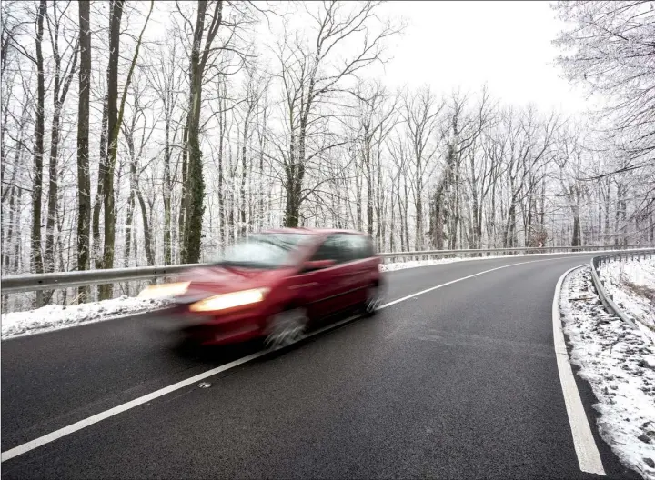  ?? 123RF ?? The  rst step in surviving an encounter with black ice is to be alert for its presence.