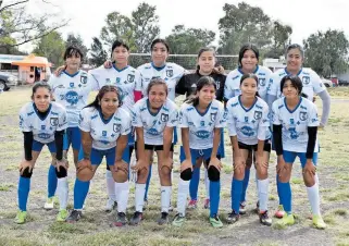  ?? OSÉ ALMANZA ?? Registraro­n su primer punto en Torneo de la Liga Salmantina de Futbol Femenil.