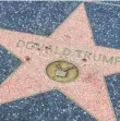  ?? FOTO: RÜDIGER WÖLK/IMAGO IMAGES ?? Trumps Stern sinkt – auch in Hollywood.