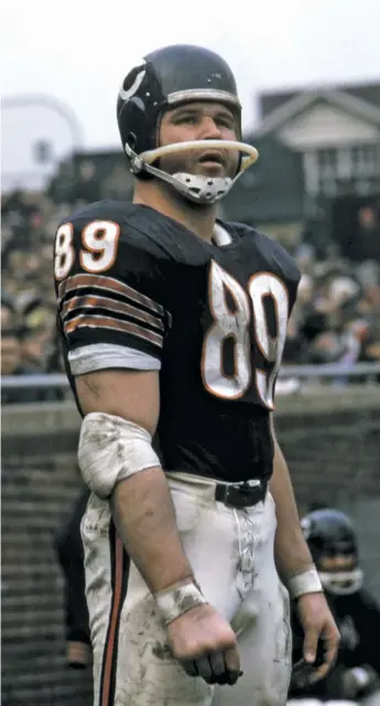 ?? AP ?? “Football doesn’t owe me anything. I owe everything to football,” former Bears tight end Mike Ditka said.