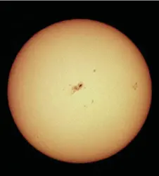  ?? Picture: Martin George ?? The sun, showing several sunspots. It is important never to look at the sun, or photograph it without the correct equipment, as serious eye damage can result.