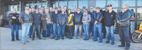  ?? PHOTO: DUBBO PHOTO NEWS/KEN SMITH ?? Central West Riders supporting local causes at Devil’s Hollow Brewery