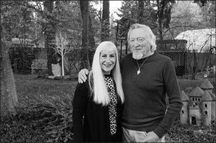  ?? MARGARET ALBAUGH / THE NEW YORK TIMES ?? Denise and Dwight Makinson, of Coeur d’alene, Idaho, have a net worth that has reached millionair­e level.