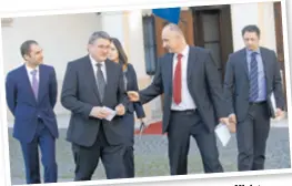  ??  ?? Ministrov resor Ivan Vrdoljak, ministar gospodarst­va u Milanoviće­voj Vladi, preuzeo je pregovore s MOL-om i arbitražu