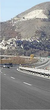  ?? Ansa ?? Abruzzo La A24. Sopra, Paolo Gentiloni