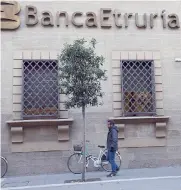  ?? AGF ?? Nuove. Etruria con CariChieti e Banca Marche passano a Ubi Banca