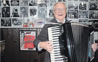  ?? KRIS DUBE
THE WELLAND TRIBUNE ?? Three-time Grammy winner and St. Catharines resident Walter Ostanek.