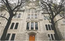  ?? JULIE OLIVER FILES ?? At Lisgar Collegiate Institute, young thespian Roxie Carrier urged her audience for the musical comedy El Bandido to remain calm and let her finish her song. “It's only an earthquake,” she said. “Her calm attitude … instantane­ously restored confidence,” the Citizen reported.