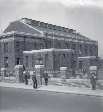  ?? ?? Newcastle Road baths in the 1930s.