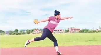  ??  ?? Queenie training at the Sarikei Stadium recently.