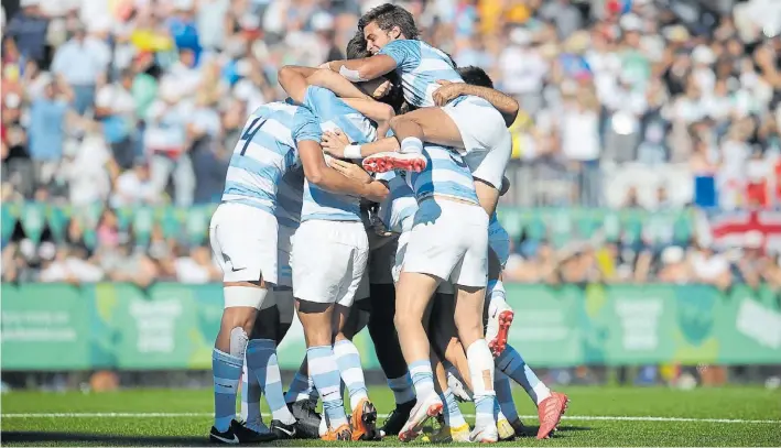  ?? GERMÁN GARCÍA ADRASTI ?? Vamos, Pumitas. Ya está. Terminó. El oro es para Argentina. Y los pibes desatan ese festejo que imaginaron desde hace tres años, cuando empezaron el proceso.