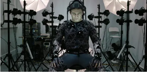  ??  ?? Serkis in motion-caption mode as Supreme Leader Snoke in Star Wars: The Force Awakens.